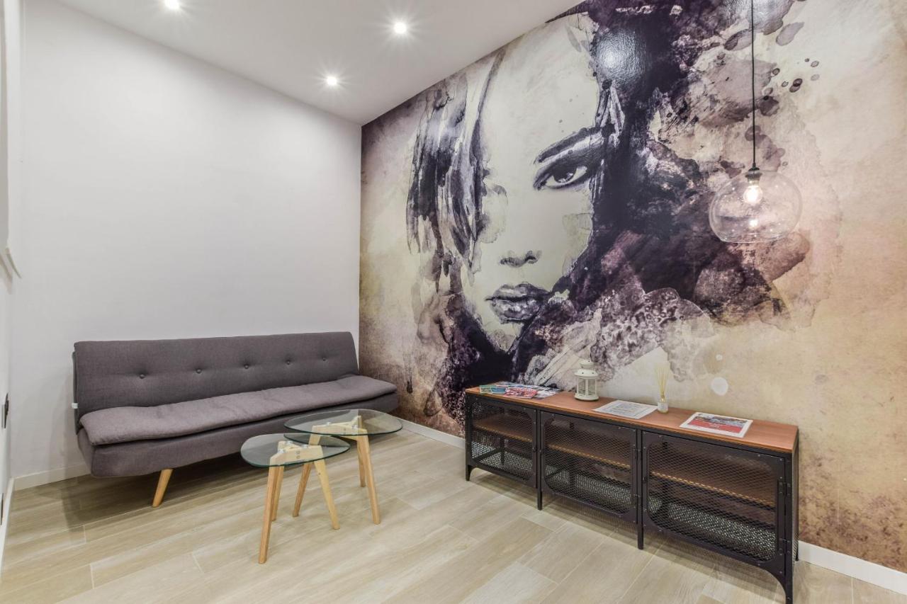 Pequeno Apartamento Reformado En El Centro Alquiler Temporal — Fotos 1